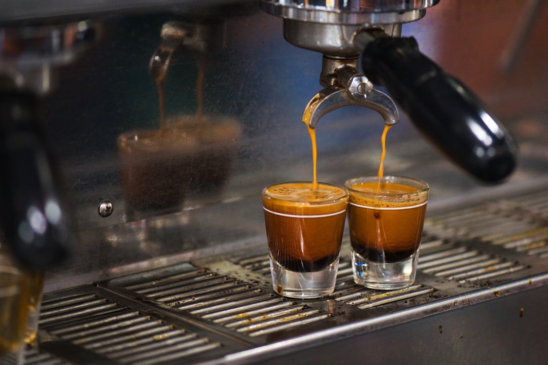 Beginner's Guide to Brew Coffee vs Espresso