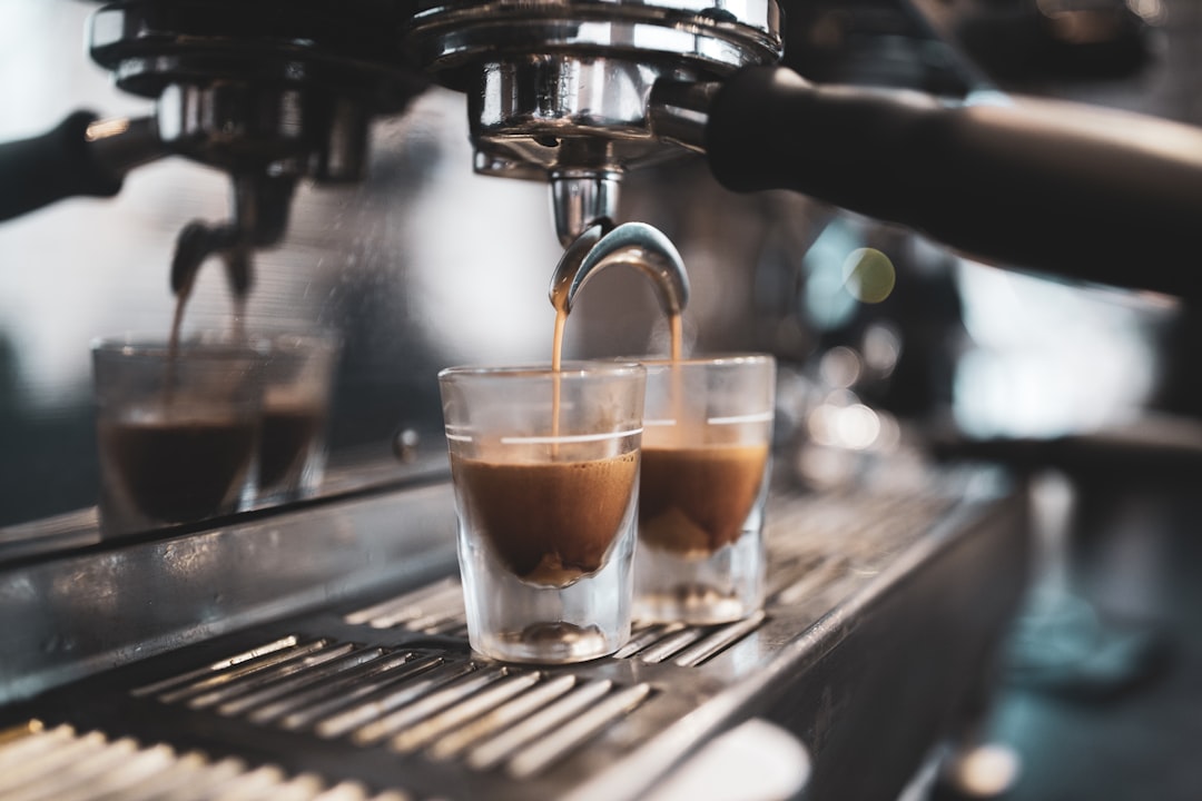 Beginner's Guide to the Difference Between Coffee and Espresso