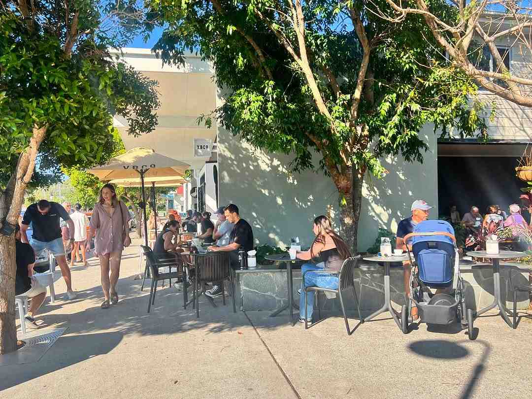 Best Brunch Spots on the Sunshine Coast for Outdoor Dining