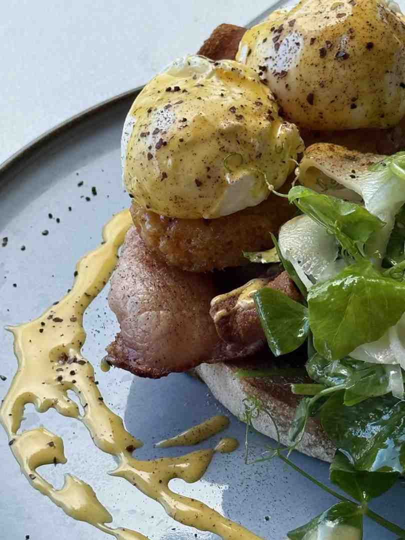 All-Day Breakfast & More: Find Your Perfect Morning Meal Nearby