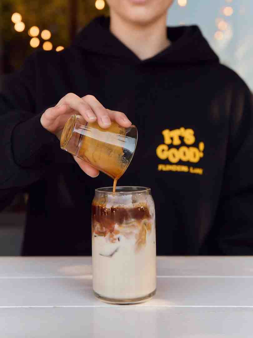 Cold Brew vs Iced Coffee: Why Your Summer Caffeine Fix Matters